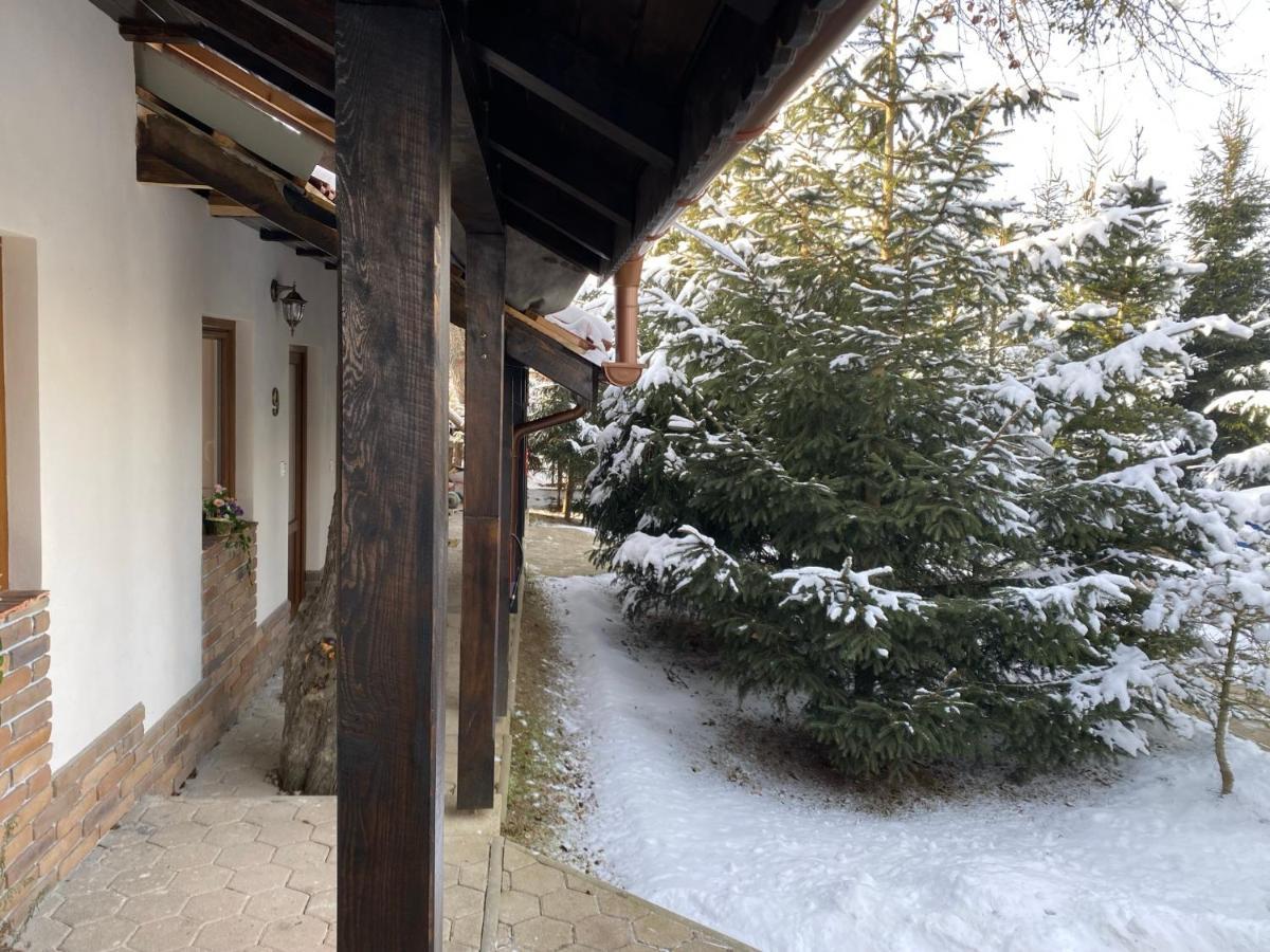 Andras Penzion Krásnohorské Podhradie Buitenkant foto