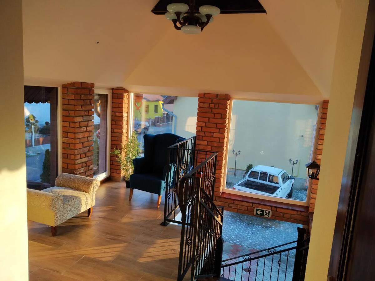Andras Penzion Krásnohorské Podhradie Buitenkant foto